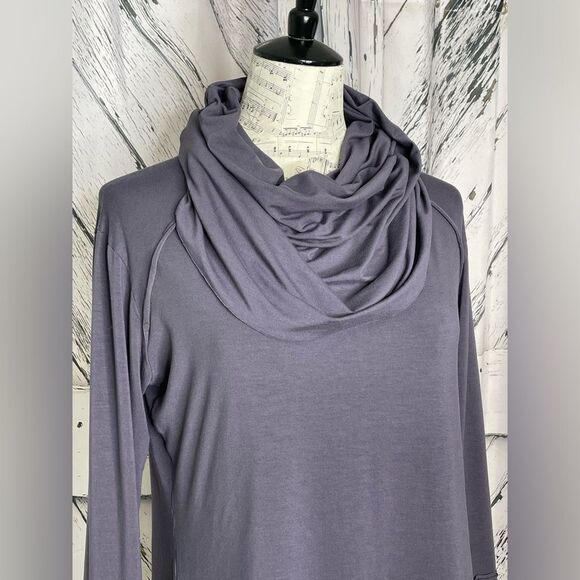 The Om Collection Cowl Neck High/Low Top Gray L - Picture 2 of 8